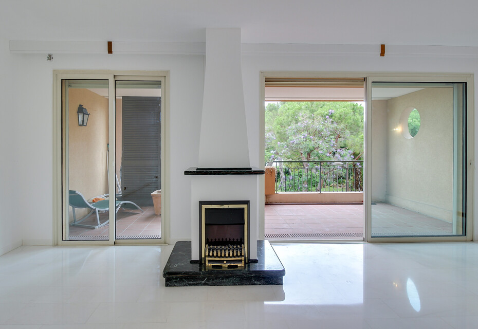 Seafront 3 Bedroom Apartment in Fontvieille